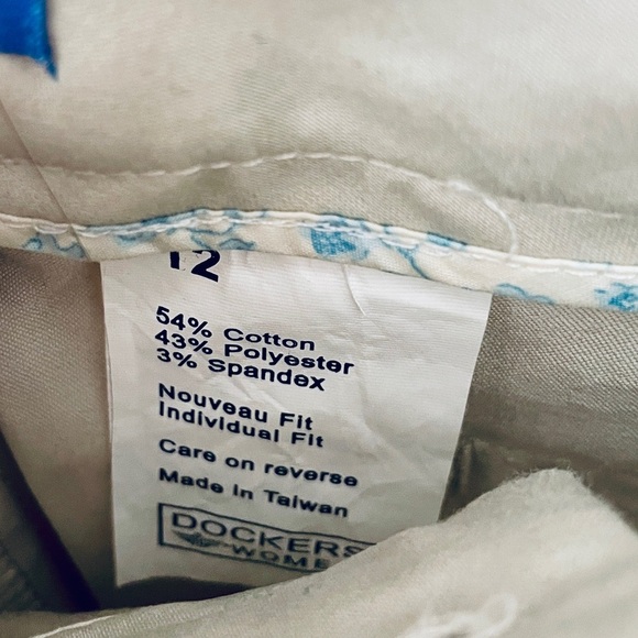 NWT Dockers women’s Metro Capri pants Nouveau Fit stretch pockets 12 light khaki - Picture 6 of 11